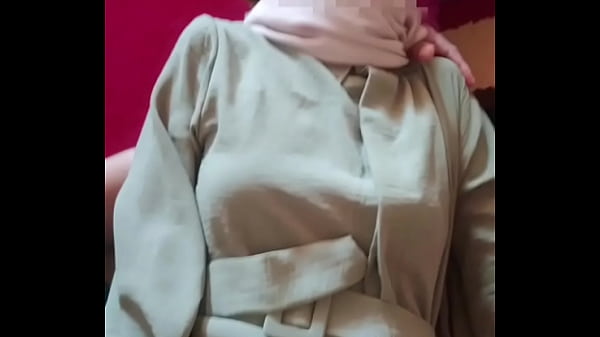 Image Saudari tiri hijab di entot saat hari raya lebaran