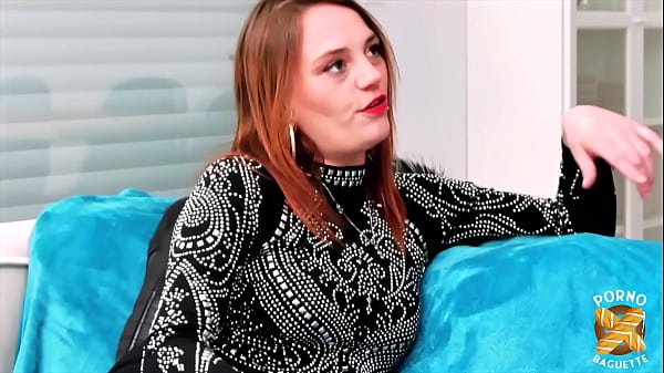 Image Melany, rouquine torride, se prend deux bites avec joie