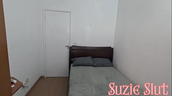 Image A Safada da Suzie slut deixou seu amigo foder sua bunda em seu quarto e terminou gozando na boca (VIDEO COMPLETO NO RED)