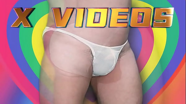 Image me mansturbo mirando mi propio video con mi amante