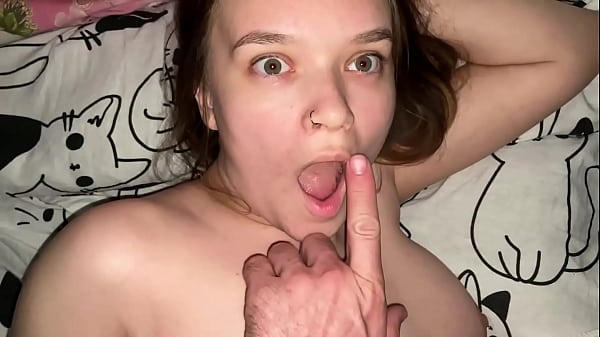 Image Stepdad fucked stepdaughter's mouth quickly while her mother was in the next room