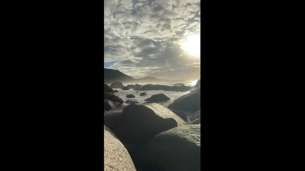 Image bbc fode duas gatas na praia de nudismo no pelo / bareback / VIDEO COMPLETO XVIDEOSRED OU SHEER / LINK BANNER DO PERFIL