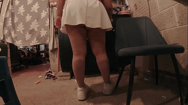 Image NO me gustan las minifaldas!!, esposa godibuena ense&ntilde_a su tremendo culo