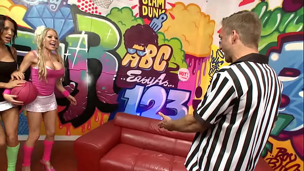 Image Referee Calls Time Out To Fuck Cindy Behr As She Eats Out Charlie Monaco
