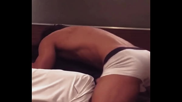 Image Despues de la fiesta en novio hetero de m amigo me folla en su casa mareado
