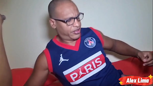 Image Peguei no flaga a nifetinha safada se masturbando, e eu meti o pau na gostosa