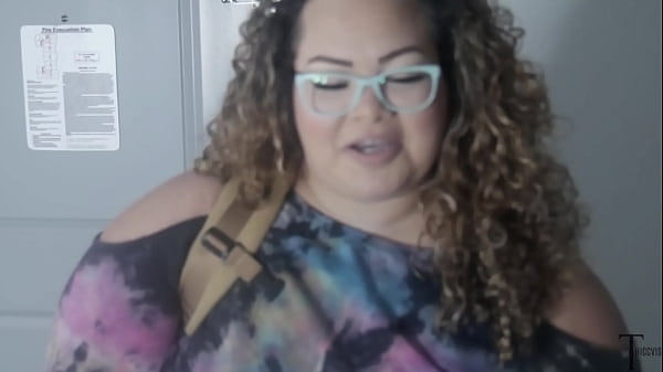 Image BIG BOOTY SSBW LATINA VICKY PLUSH FUCKING AND SCUKING BBC