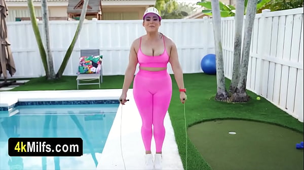 Image Horny workout with a bubbly ass MILF leads to an outdoor quickie fuck session