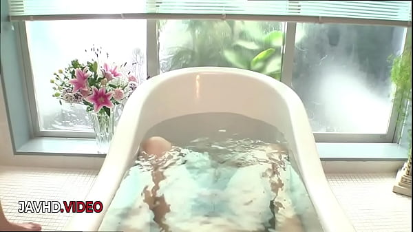 Image Risa Mizuki's Steamy Japanese Bath Blowjob & Hardcore Fun