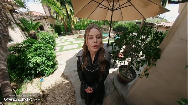 Image VR Conk: Sexy Cercsei Lannister Fucks Hard In Game Of Thrones Cosplay Parody pt.3