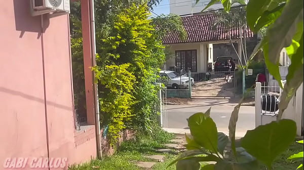 Image Sexo caseiro com os amigos do corno, enquanto ele assistia tudo na v&iacute_deo chamada!