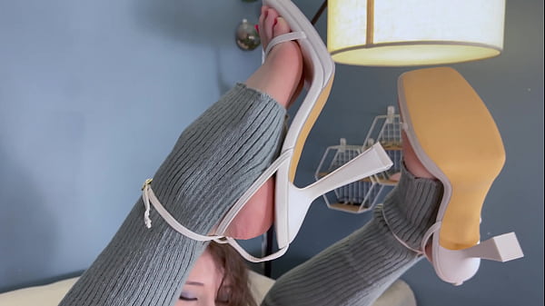 Image Seductive Milf With Perfect Feet Gets Extreme Gagging Facefuck With ASMR Gulping Throatpie Cumshot