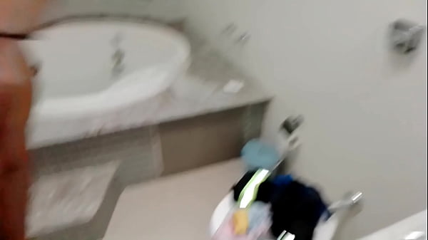 Image COMENDO CUZINHO DA NINFETINHA SAFADA DA MULHER DO MEU TRABALHO NO MOTEL DENTRO DA HIDROMASSGEM SE O CHEFE DESCOBRIR ESTAMOS NA RUA