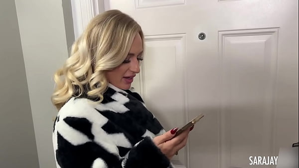 Image She Got Style! MILF Sara Jay Licks & Fucks E Bunnz's Sweet Pussy!