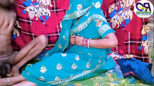 Image Desi pussy fucking fun, full dress, saree lifted and fucked, both legs raised and fucked, Hindi audio, Claire Vaise