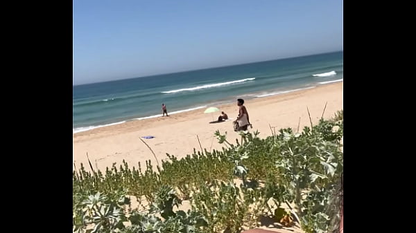 Image BOQUETE EM PUBLICO NA PRAIA