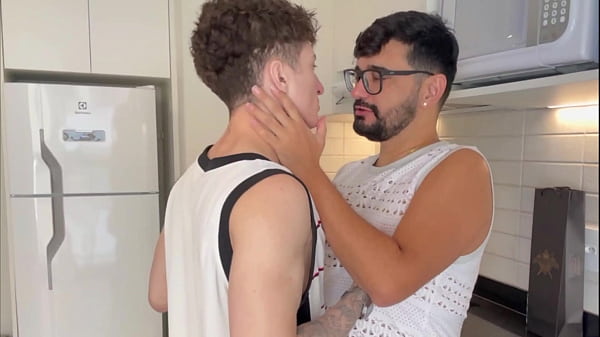 Image MARCOS GOIANO - FODIDO PELO NOVINHO SAFADO - SEXO GAY COM NOVINHO FODEDOR - SEXO GAY SEM CAMISINHA