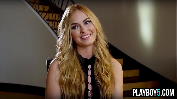 Image Gorgeous big ass blonde Playboy model Bailey Rayne fully nude