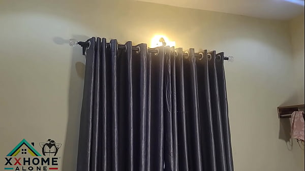Image Local slut Slimshade gives the best pussy treatment to her clients