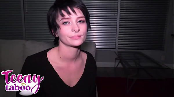 Image Neighbors Daughter Kitty: Lockout leads to hot fuck & creampie.