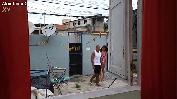 Image A amiga safada da minha mulher vaio no momento que eu estava em casa sozinho, E a gostosa veio de vistido sem camisinha e eu meti a pica na safada