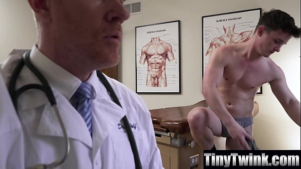 Image My Coach Started to Fuck Me Deep and I Knew He Was About to Cum Inside Me - Tinytwink
