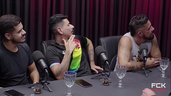 Image Foda a tr&ecirc_s ao vivo no podcast - o Dotado, o leiteiro e o leitado no FCKcast #6