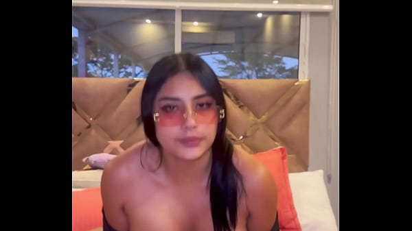 Image Me folle a mi hermanastro a cambio de su silencio para que no le diga a mis padres que me escape a la disco con mis amigas