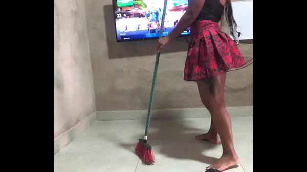 Image Fui jogar videogame ele nao se aguentou de tesao me chupou e gozou gostoso