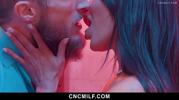 Image Milfs Believes that The Customers Always Come First and Wants to Make Sure This Is an Experience Anissa and Brick Never Forget - Cncmilf