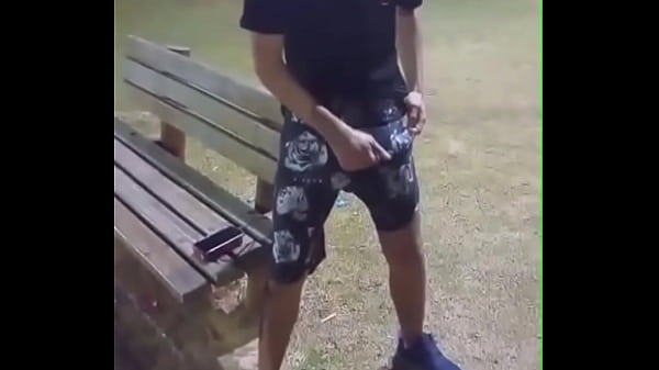 Image NO PARQUE COM SUPER DOTADO