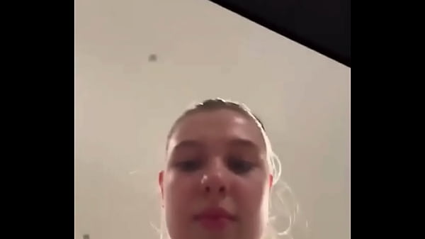 Image Extreme masturbate in changing room