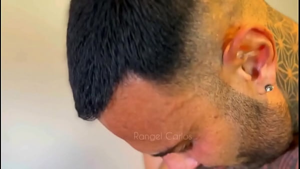 Image Rangel Carlos gemendo gostoso na pica do moreno tatuado