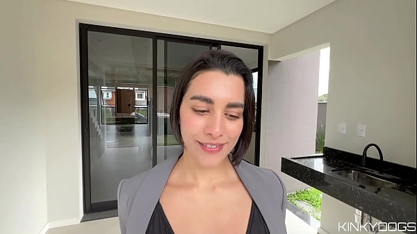 Image Beautiful big ass real estate agent shows her skills to close a deal!