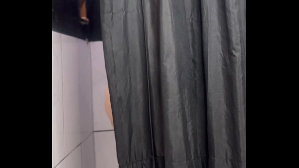 Image Um homem entro dentro vestu&aacute_rio de uma loja e me fodeu todinha com vontade sem camisinha !