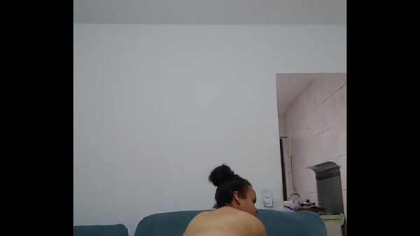Image PUTINHA NOVINHA E BOA SENSUALIZANDO EM FRENTE A C&Acirc_MERA LOUQUINHA PRA GANHAR CO&Ccedil_A DE PIROCA