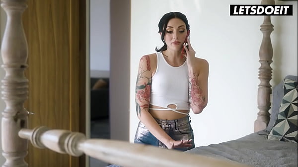 Image Katie Kush & Charlotte Sins Steamy Strapon Fuck In The Morning - A GIRL KNOWS