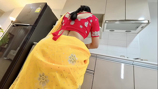 Image Indian Big Ass Wife is Really Horny while She Cooking