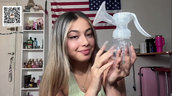 Image College girl does a breastfeeding tutorial?