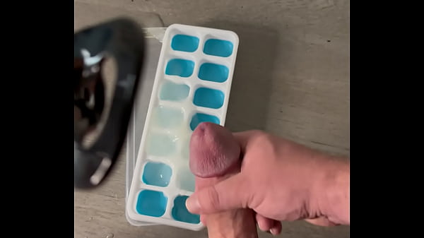 Image Big Cock Bodybuilder Makes Ice Cubes With Ropes of His Cum