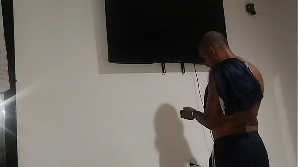 Image &iexcl_&iexcl_&iexcl_Esposa infiel!!! Culona colombiana se termina follando la polla del amigo de su esposo mientras el cornudo trabaja REAL CASERO