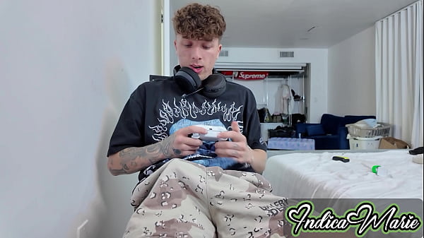 Image Pussy Distraction From Gaming with Indica Marie