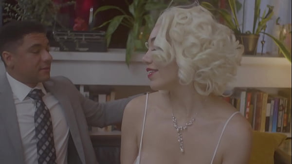 Image Barack Obama Fucks Marilyn Monroe for President's Day (Parody)