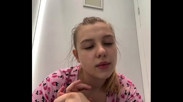 Image Extreme masturbating in the locker room