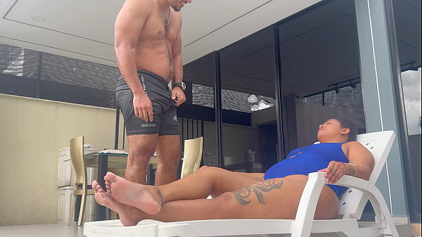Image Me aprovecho de chica desconocida para seducirla y cogerla duro con mi amigo.