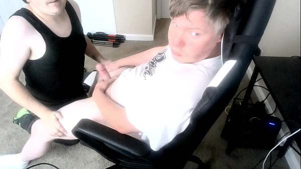Image HE DEEPTHROATED MY HUGE COCK