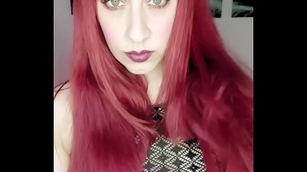 Image Brindemos por esas PRIMAS LEJANAS a las que les gusta complacer y jugar POR EL CULO!!!