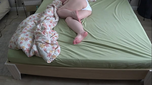 Image Home camera watches, a chubby wife masturbate and cum in white panties before bed. PAWG.