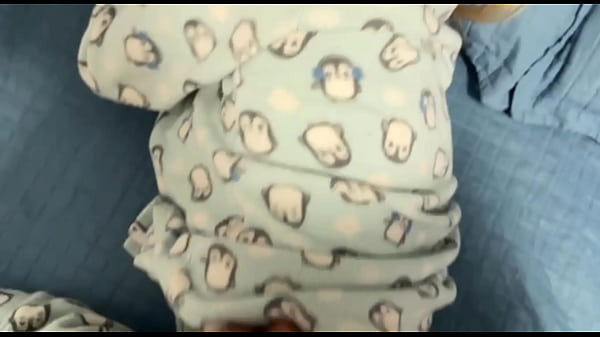 Image ENTEADA SEDUZ PADRASTO ASSISTINDO PORN&Ocirc_ DE PORTA ABERTA