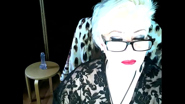 Image A day in the life of a mature webcam whore .!. ))